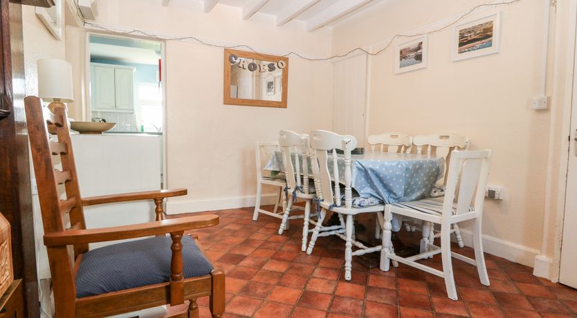 Photo of 2 Bryn Hyfryd