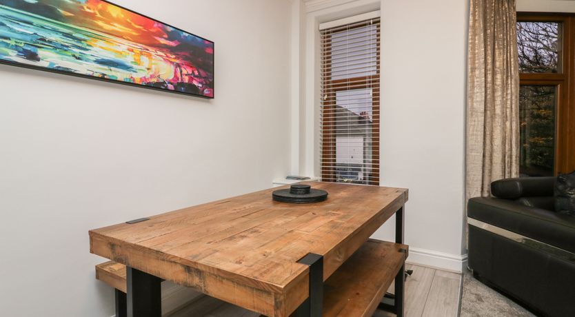 Photo of Eden on the Crescent