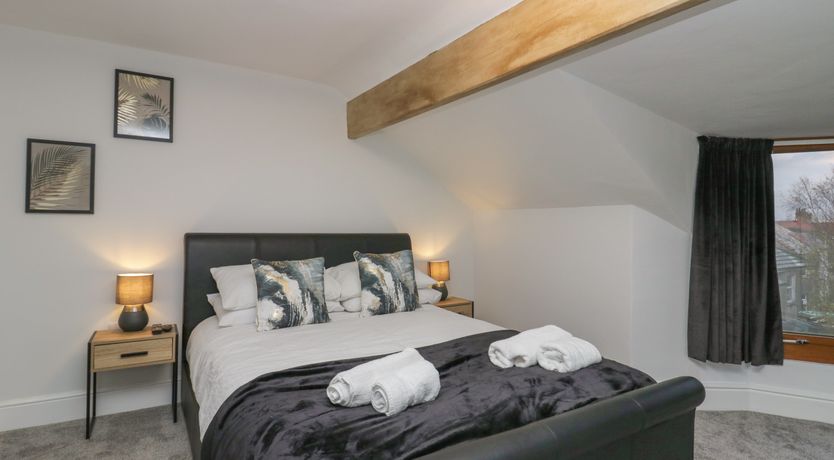 Photo of Eden on the Crescent