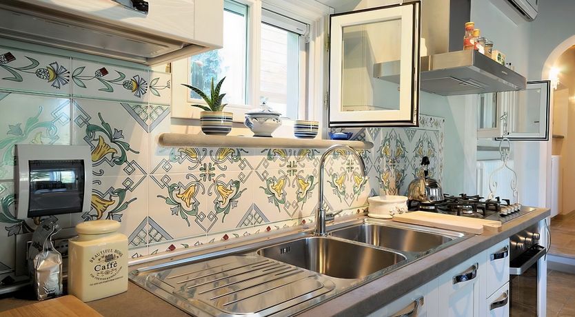 Photo of Rosemary Breeze