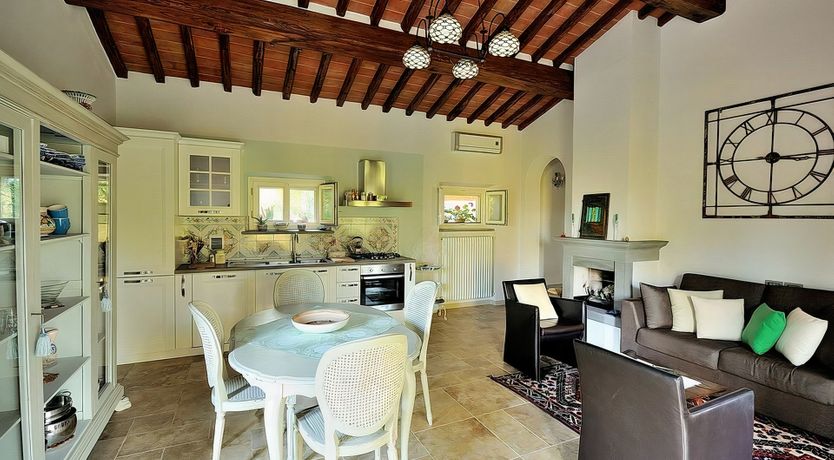 Photo of Rosemary Breeze