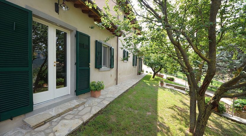 Photo of Rosemary Breeze