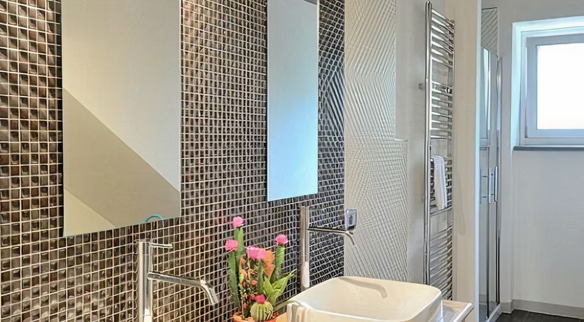 Photo of Rosemary Breeze