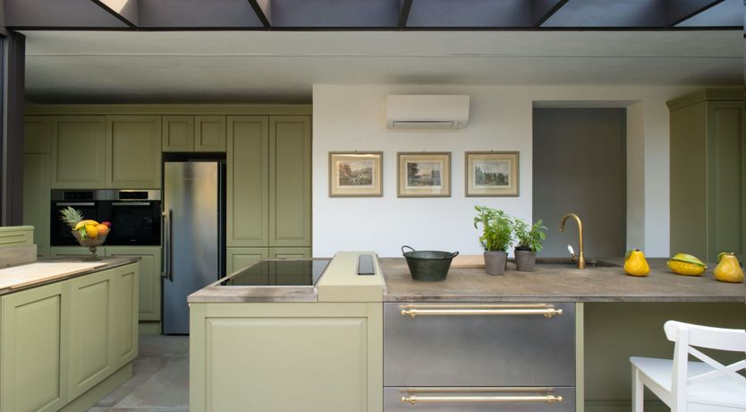 Photo of Tuscan Pine