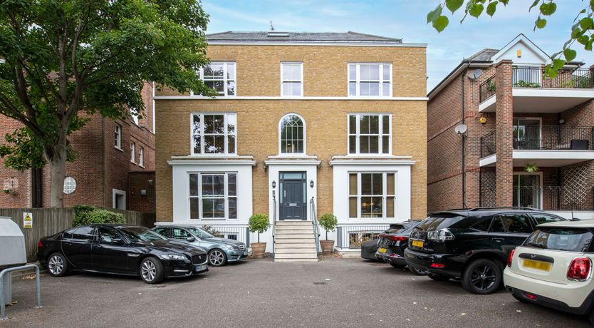 Photo of Penthouse Splendour