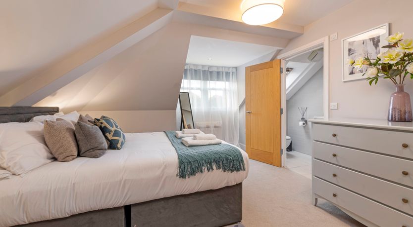 Photo of Penthouse Splendour