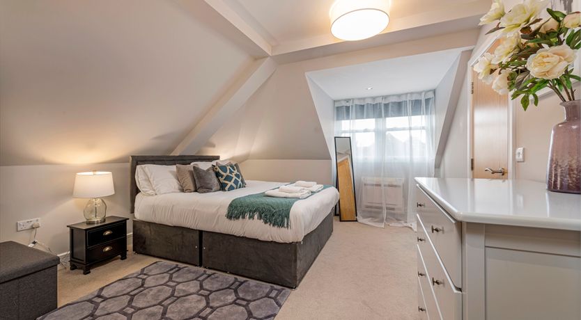 Photo of Penthouse Splendour