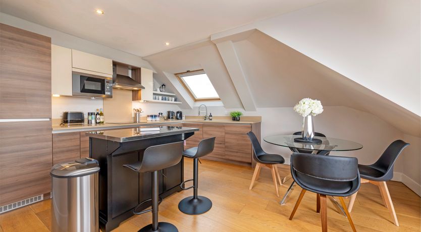 Photo of Penthouse Splendour