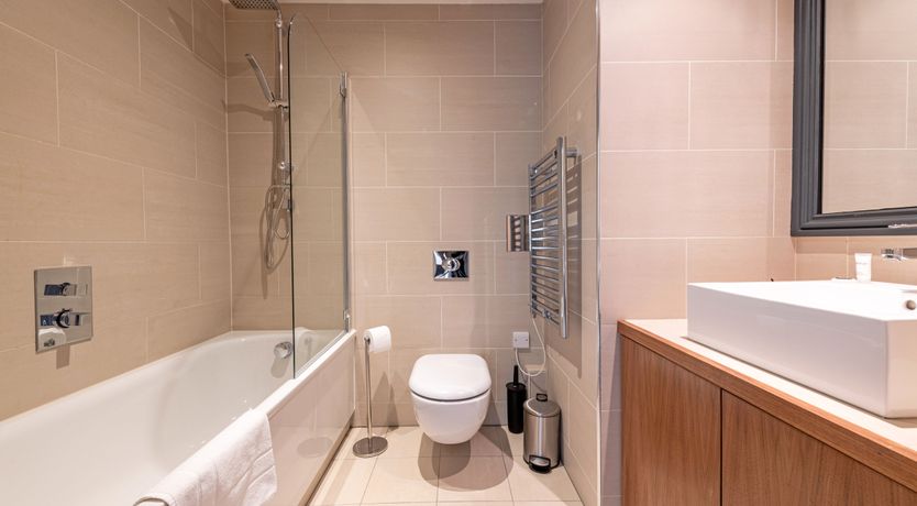 Photo of Putney Star