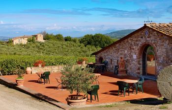 Over the Chianti Hills Apartment