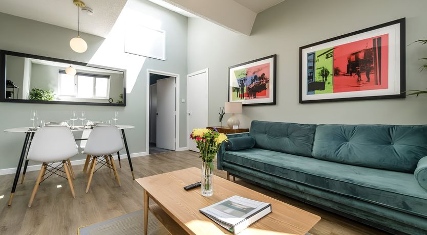 Photo of The Flower Throw