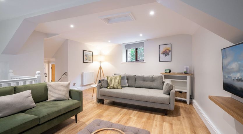 Photo of Kingfisher Blue