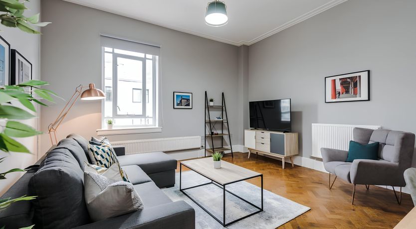 Photo of Castle Street Chic