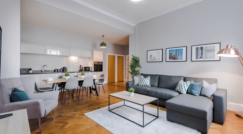 Photo of Castle Street Chic