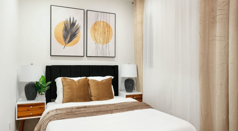 Photo of Uptown Chic