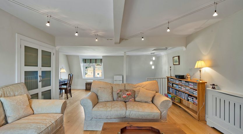 Photo of Regal Regency