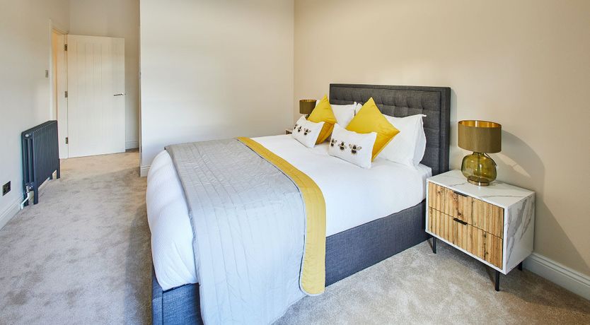 Photo of Lakeside Charm