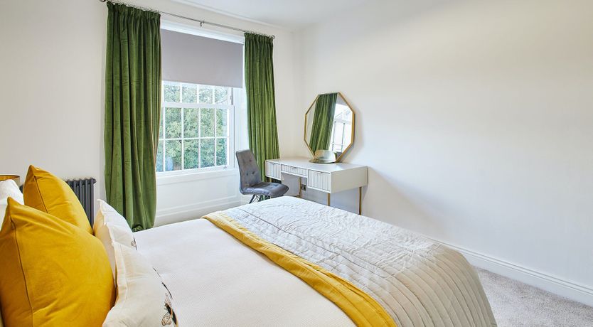 Photo of Lakeside Charm