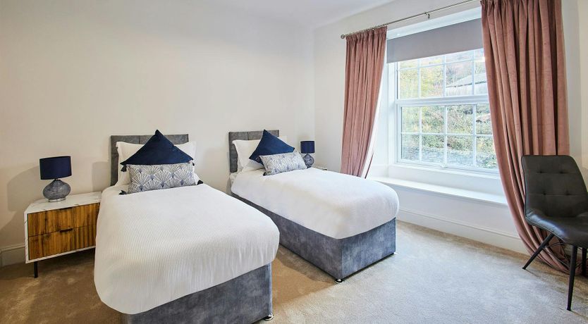 Photo of Lakeside Charm