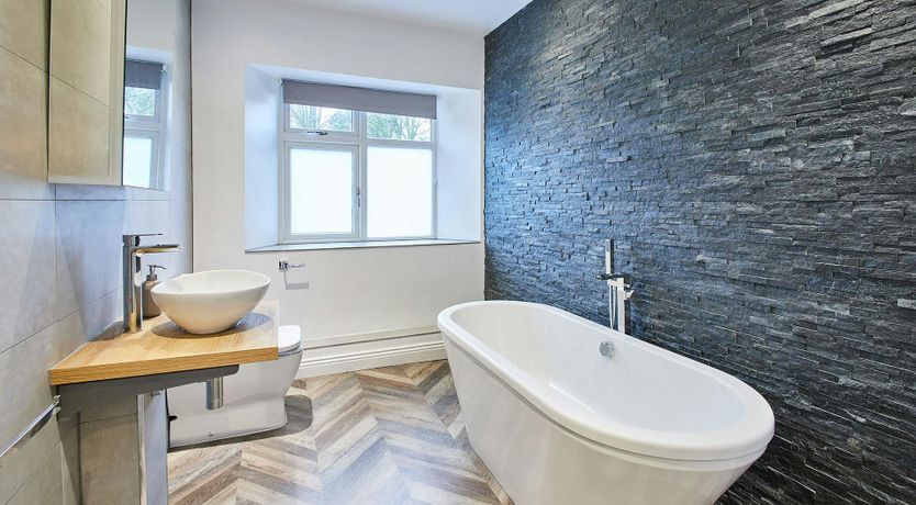 Photo of Lakeside Charm