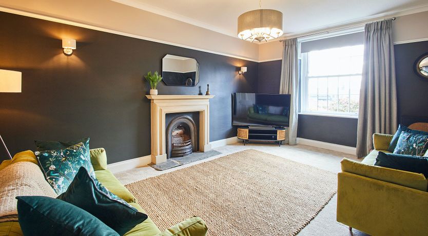 Photo of Lakeside Charm