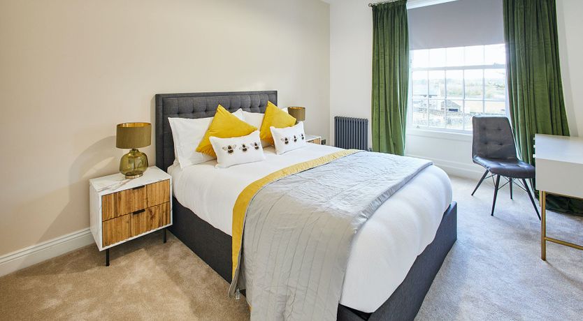 Photo of Lakeside Charm