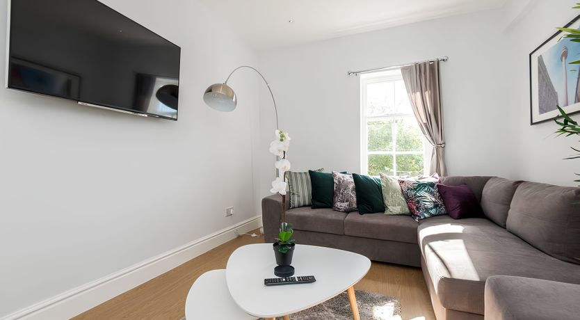 Photo of Georgian Getaway