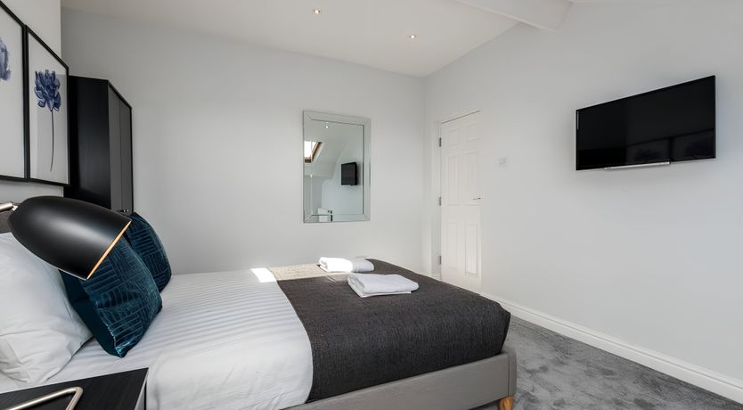 Photo of Georgian Getaway