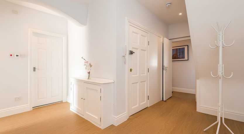 Photo of Georgian Getaway