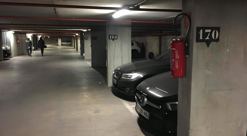 Photo of The Oenophile's Eiffel