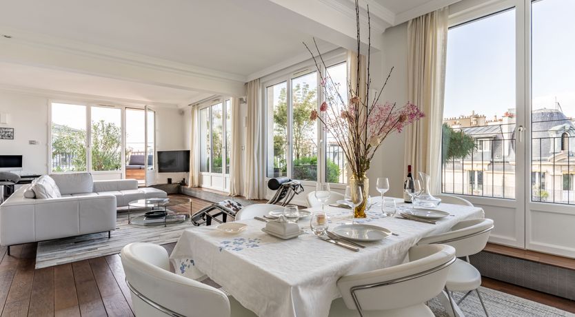 Photo of Eiffel Vistas