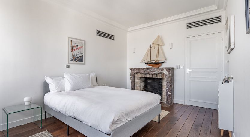 Photo of Eiffel Vistas