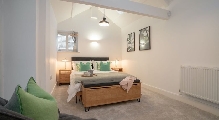 Photo of Casterton Charm