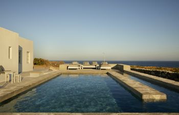 Thirassia Stillness Villa