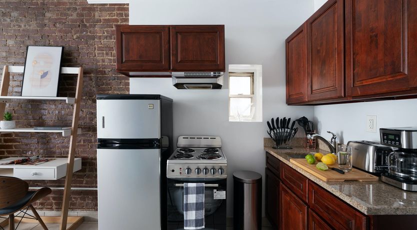 Photo of Yorkville Chic