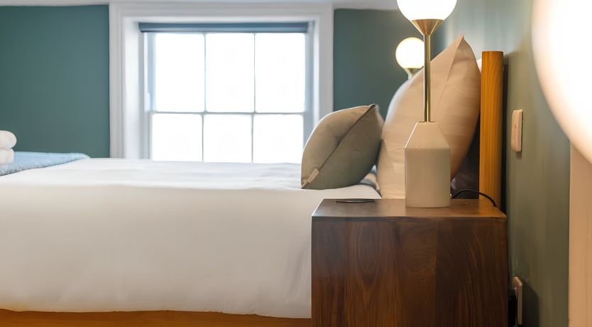 Photo of The Glittering Rose