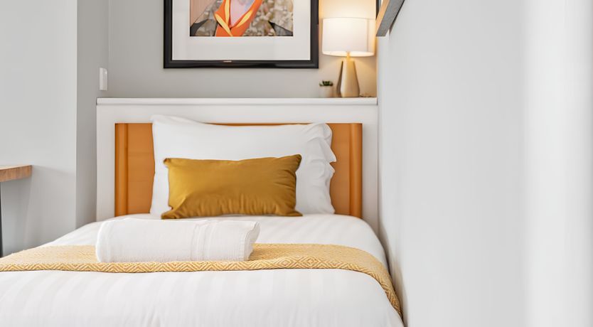 Photo of The Glittering Rose