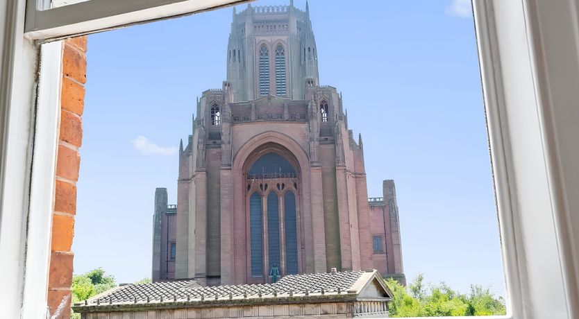 Photo of The Glittering Rose