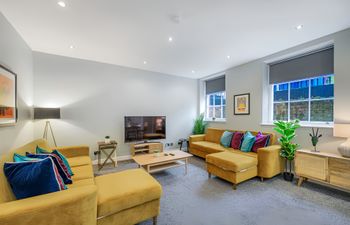 Georgian Chic Apartment