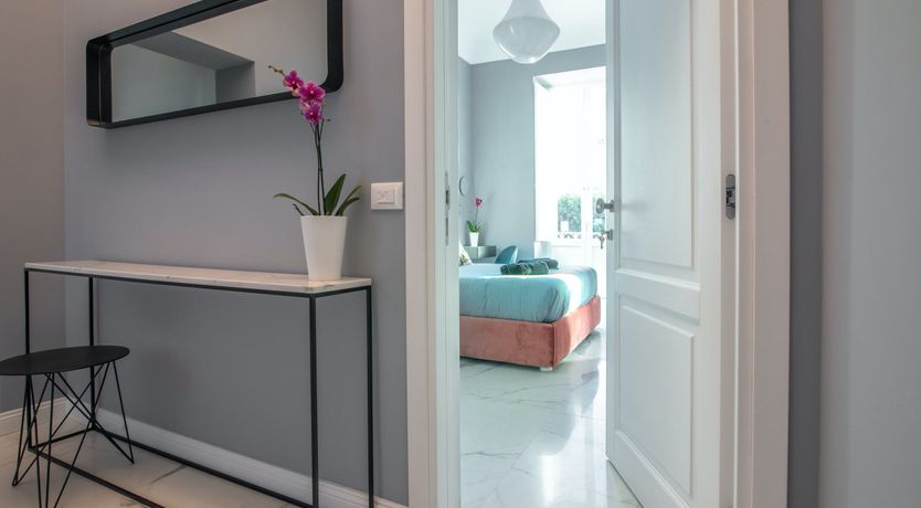 Photo of Apollo View