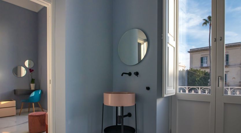 Photo of Apollo View