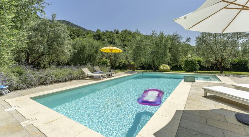 Photo of Florentine Feel