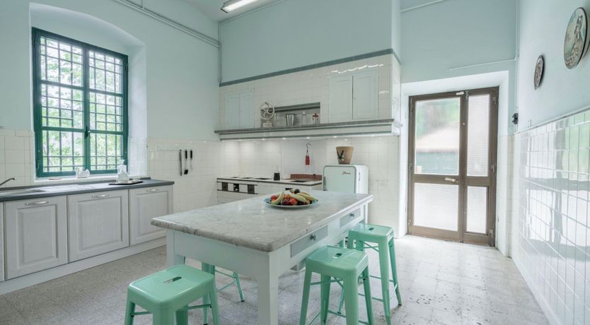 Photo of Ochre & Pink