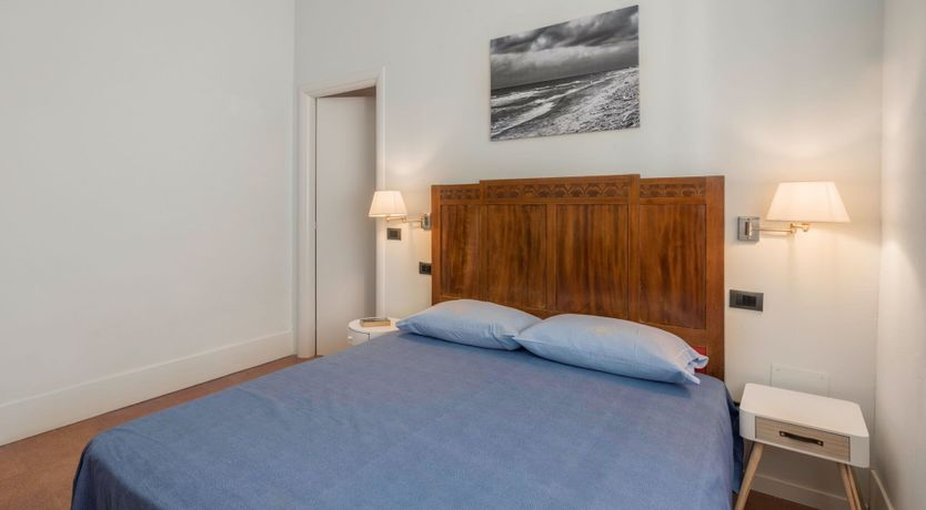 Photo of Ochre & Pink