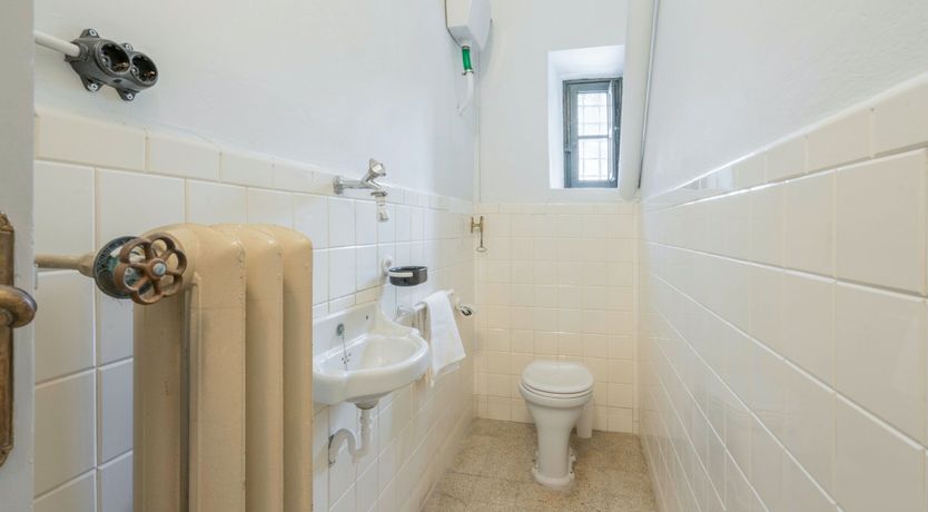 Photo of Ochre & Pink