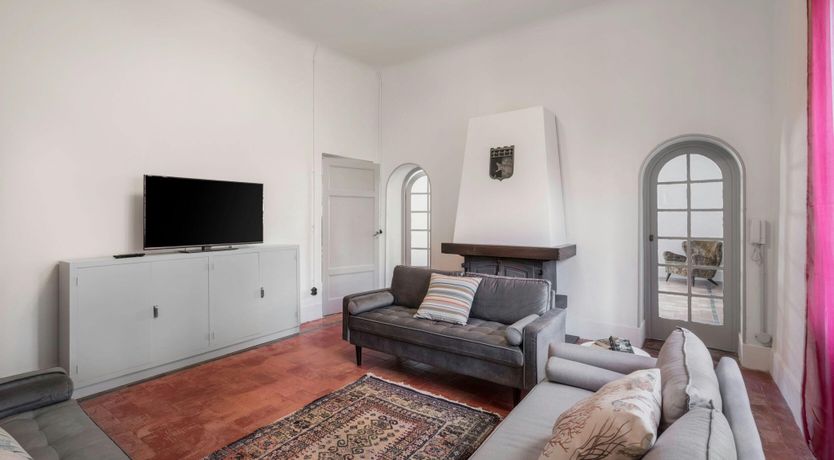 Photo of Ochre & Pink