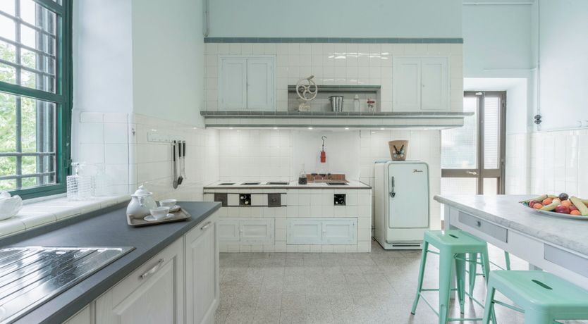 Photo of Ochre & Pink