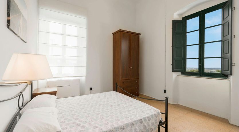 Photo of Ochre & Pink