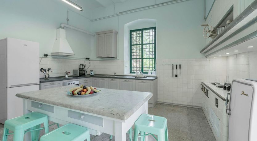 Photo of Ochre & Pink