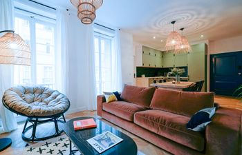 Boulevards of Beauty Apartment